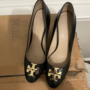 Black Tory Burch wedges size 7 1/2